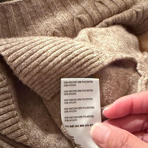 Anthropologie Sweater NWOT  - Picture 7 of 8